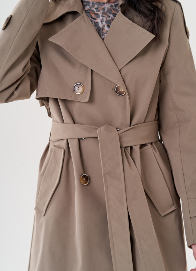 Плащ женский с английским воротником   модель № 24470 универмаг малина