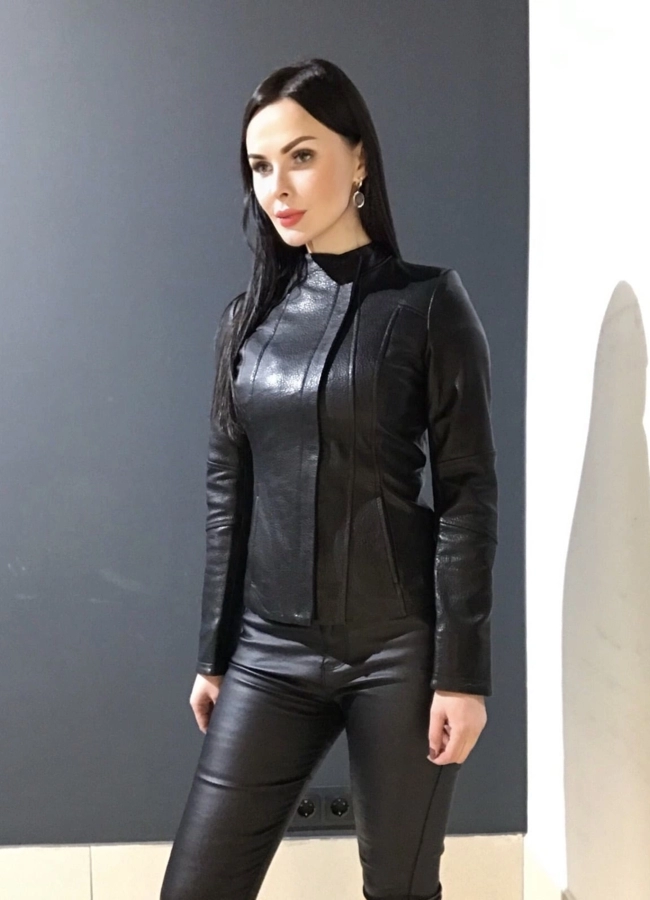 Куртка кожаная черного цвета модель № 5172 в кредит