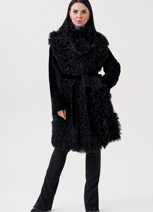 Женкая дубленка со стойкой черного цвета  модель № 23568 универмаг малина