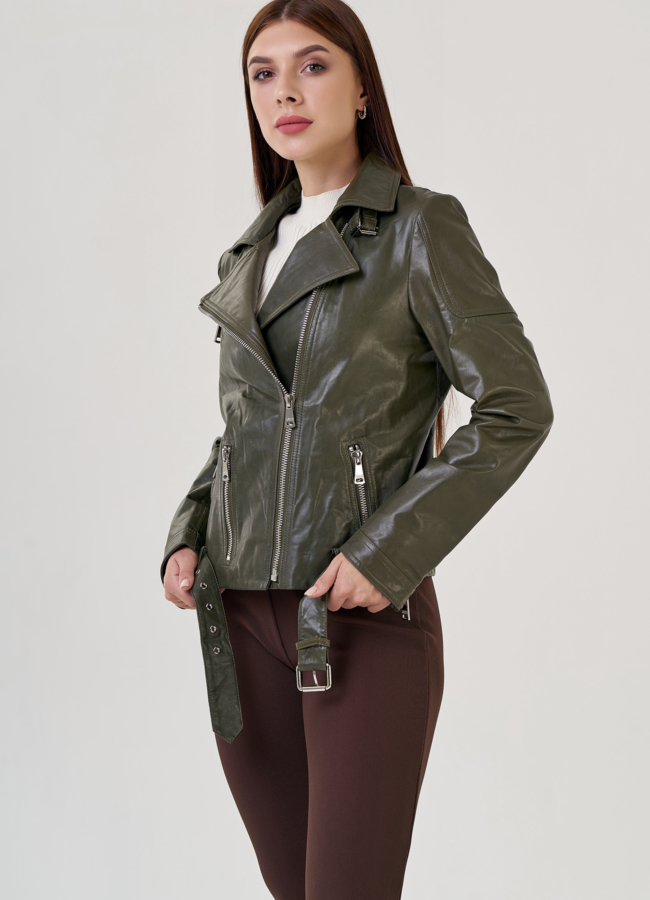 Кожаная куртка зеленого цвета модель № 10622 универмаг малина