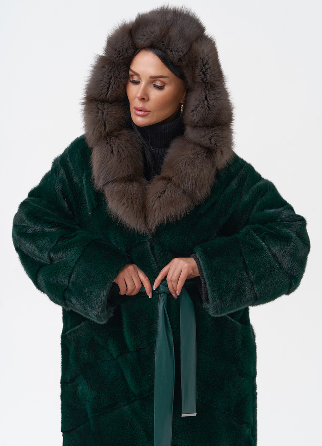 Длинная зеленая шуба из норки модель № 29253 в кредит