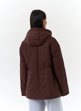 Женская куртка коричневого цвета