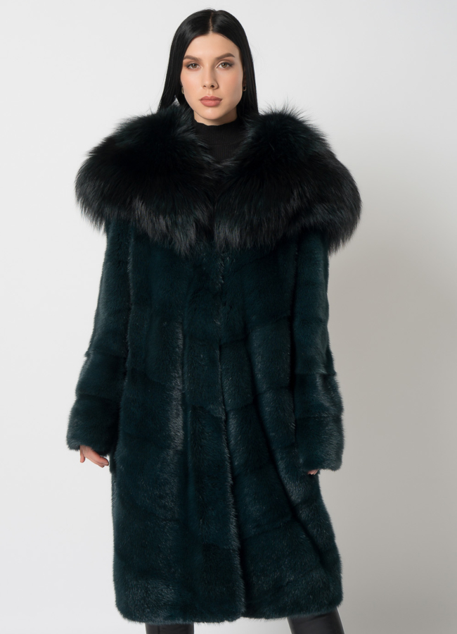 Шуба из норки зеленого цвета с капюшоном модель № 1406 универмаг малина