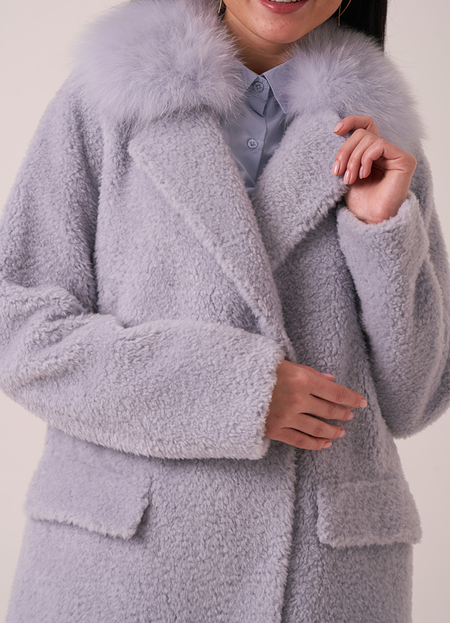 Пальто из овечьей шерсти с отделкой из песца модель № 88157 универмаг малина