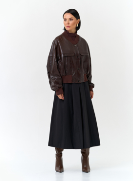 Женская куртка из натуральной кожи