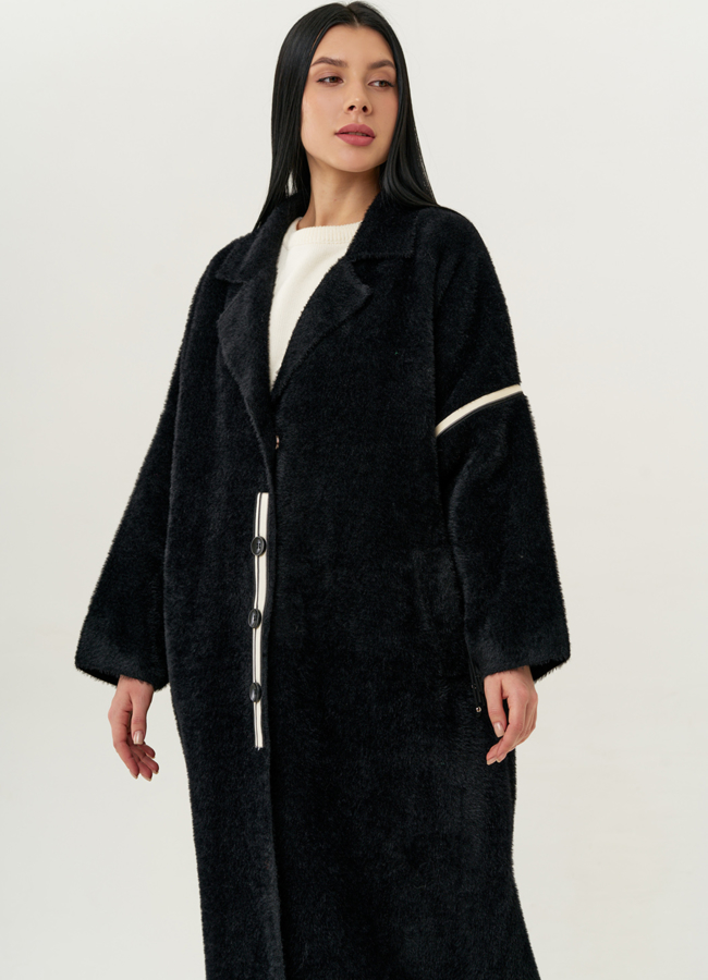 Длинный кардиган оверсайз в черном цвете модель № 703 меха малина