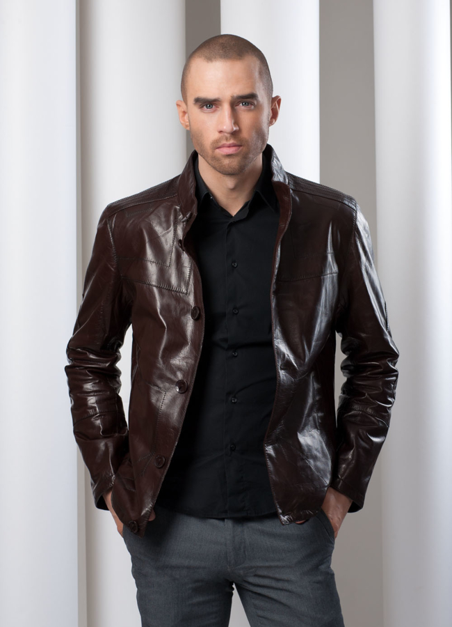 фото Кожаная куртка на пуговицах, цвет коричневый модель № KP-41