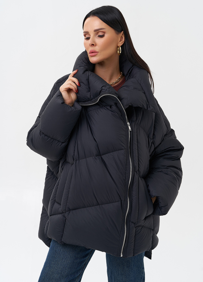 Женский пуховик черного цвета  модель № 28970 универмаг малина