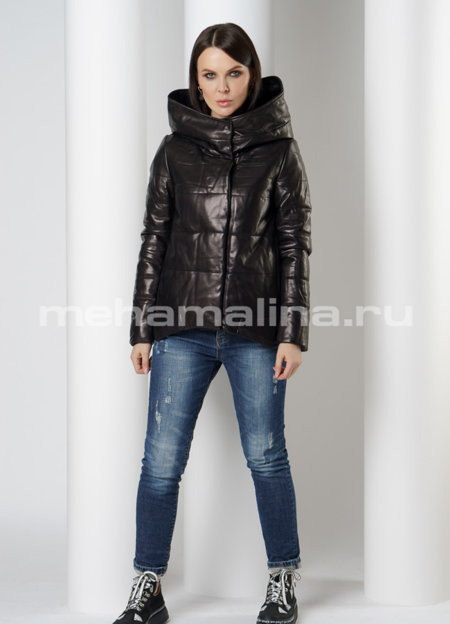 фото Кожаная куртка с капюшоном на молнии модель № 18234