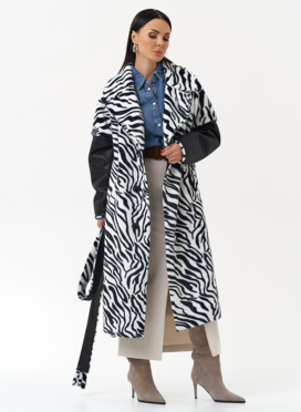 Двухстороннее пальто из эко замши с английским воротником