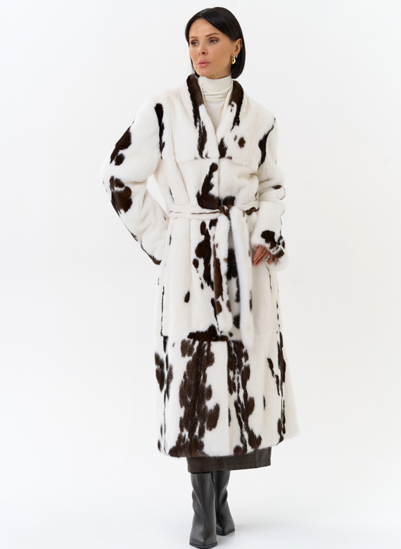 Шуба из меха норки в расцветке 