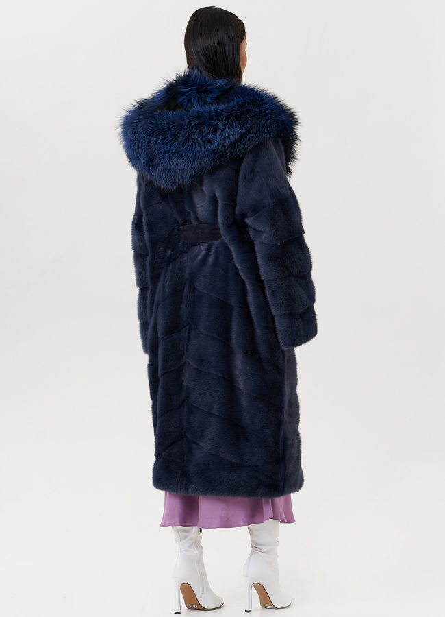 Шуба из меха норки с капюшоном из чернобурки модель № 24-5068 универмаг малина