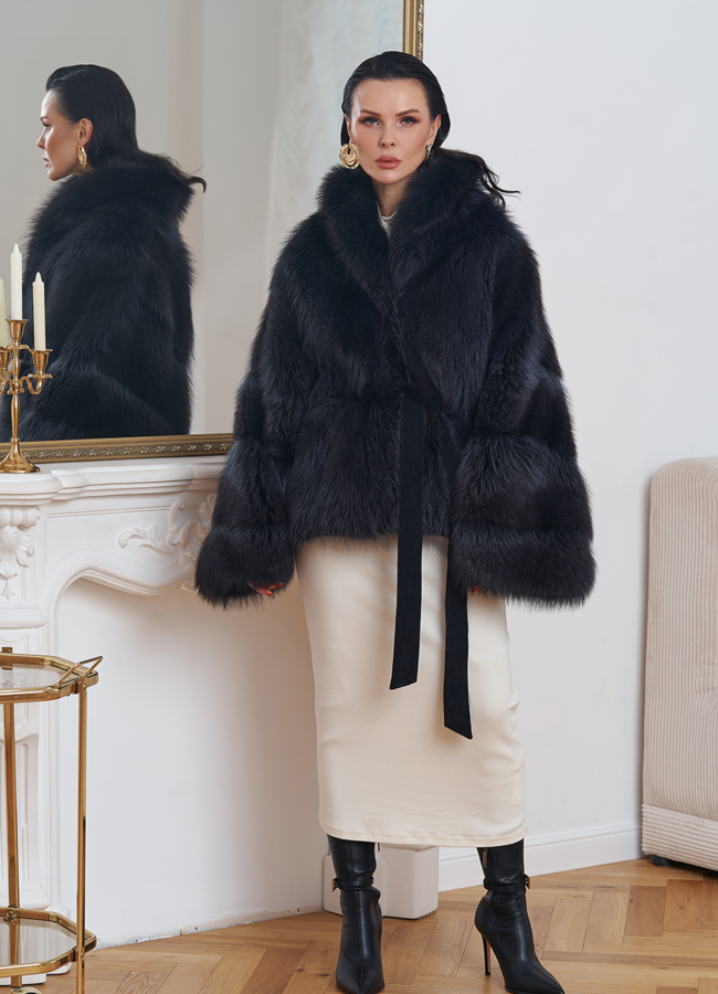 Куртка из меха енота модель № 29541 в рассрочку