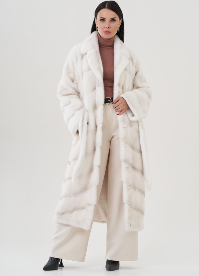 Шуба из норки белого цвета модель № 24822 универмаг малина