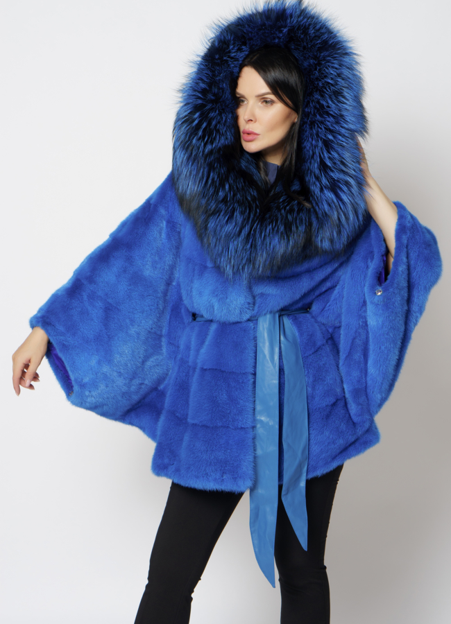Норковая шуба синего цвета с капюшоном из чернобурки модель № 19443 универмаг малина