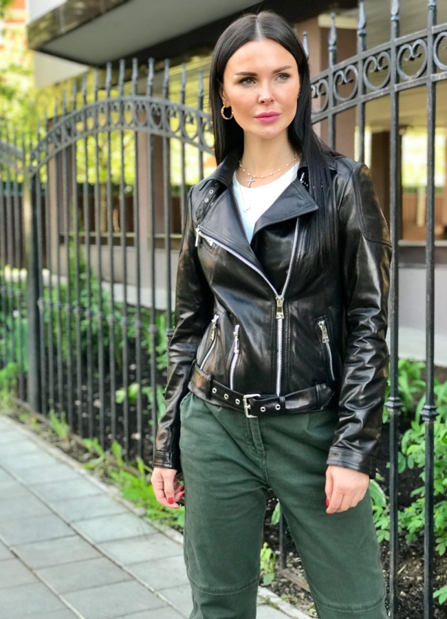 Кожаная куртка черного цвета модель № 10619 универмаг малина Кожаная куртка черного цвета модель № 10619 универмаг малина