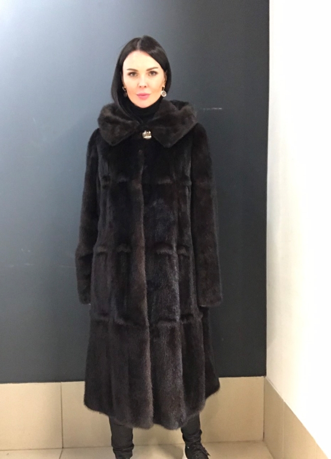 Норковая шуба c капюшоном модель № 1121 меха малина