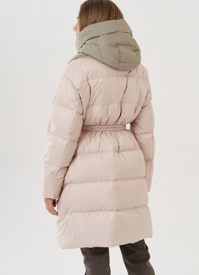 Женский пуховик с капюшоном  модель № 25440 универмаг малина