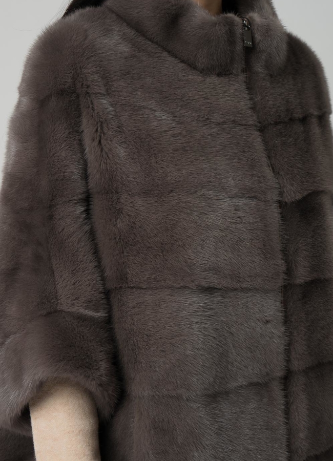 Короткая шуба на молнии коричневого цвета модель № 21913 в рассрочку