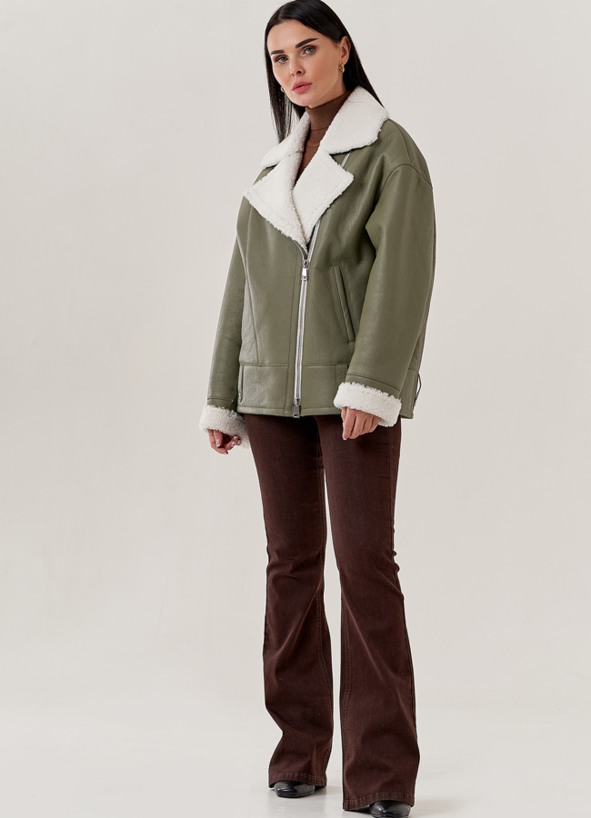 фото Женская дубленка косуха зеленого цвета  модель № 79593