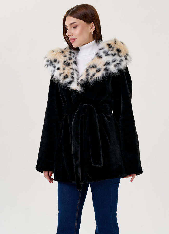 Женское полупальто из искусственного меха с капюшоном  модель № 23616 в кредит