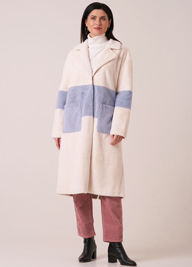 Эко шуба белого цвета с накладными карманами модель № 36 универмаг малина