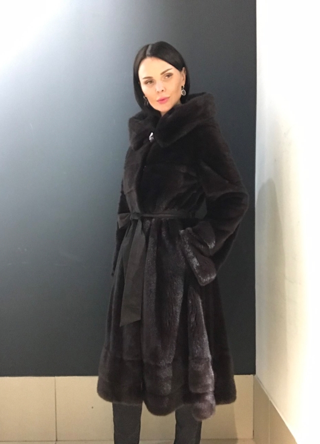 Шуба из норки модель № S-754 меха малина