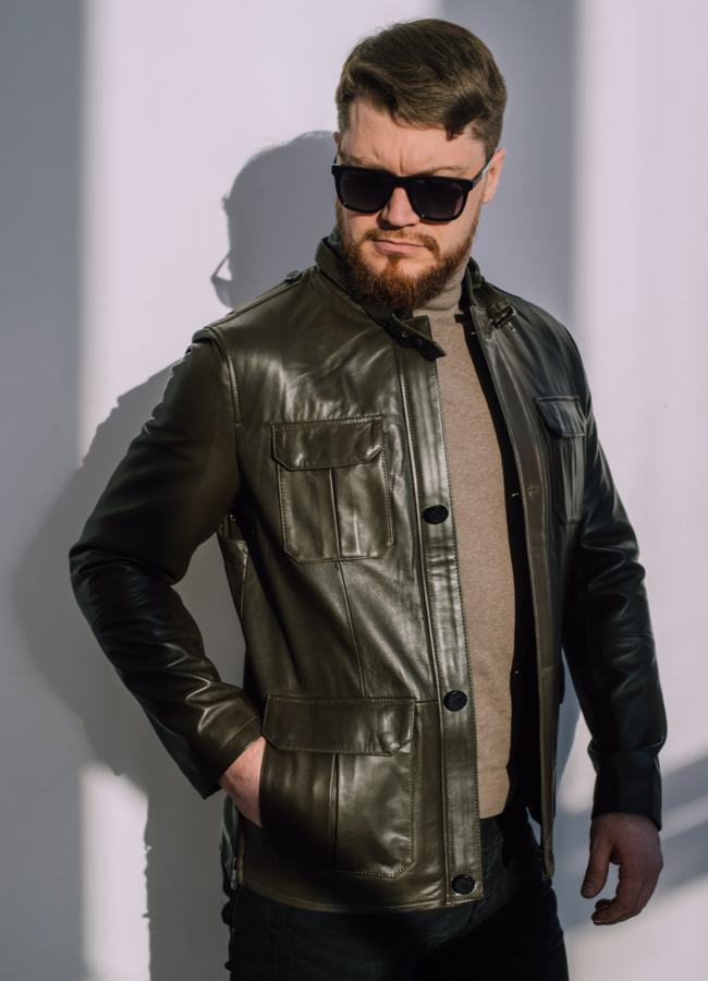 фото Мужская кожаная куртка на молнии  модель № 22546