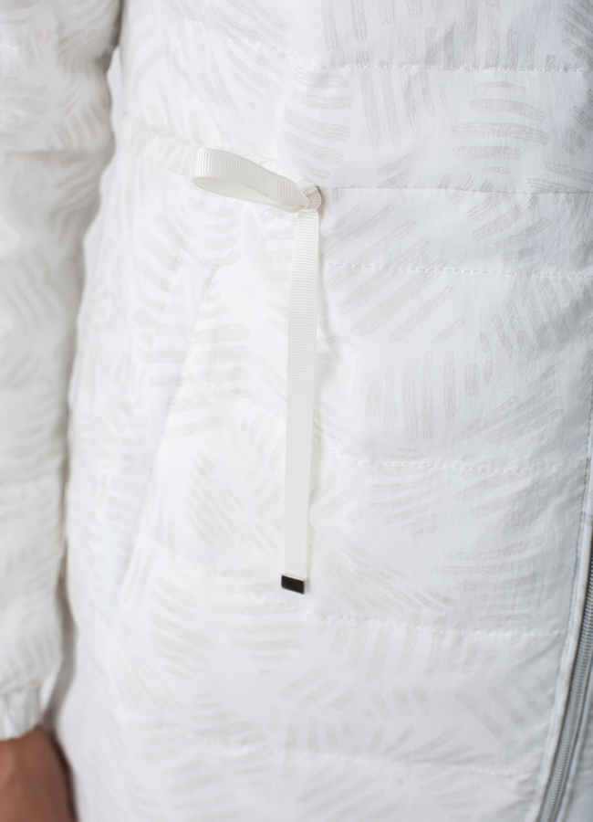 Плащ светлый модель № 529 универмаг малина