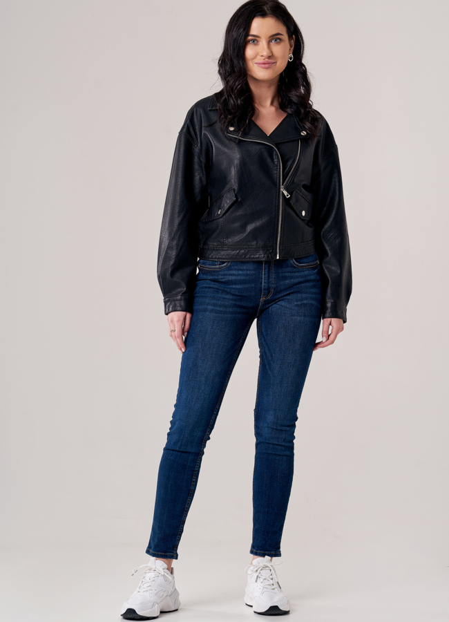 фото Женская куртка из эко кожи черного цвета модель № 20741