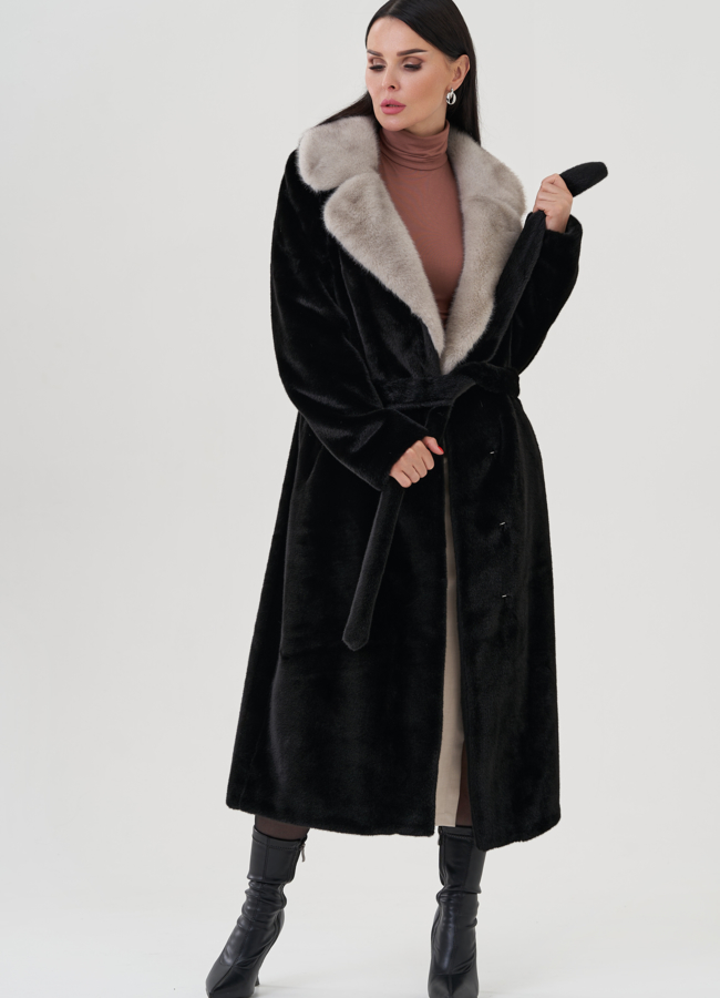 Пальто черного цвета из эко меха модель № 24913 универмаг малина