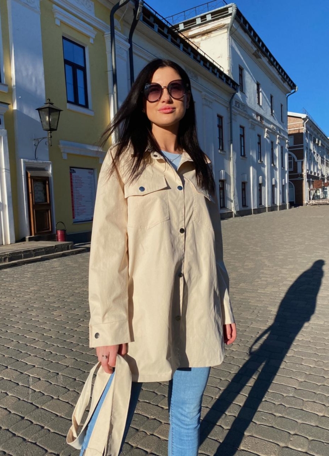 Куртка-рубашка женская бежевого цвета модель № 21108 меха малина