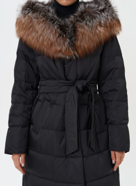 Пуховик с капюшоном из меха чернобурки