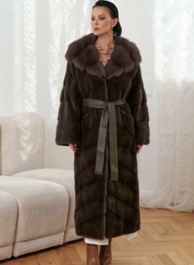 Норковая шуба с отделкой из меха куницы