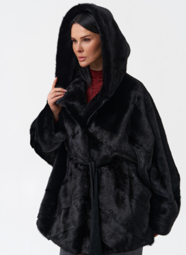 Шуба с капюшоном и норки Шуба с капюшоном и норки