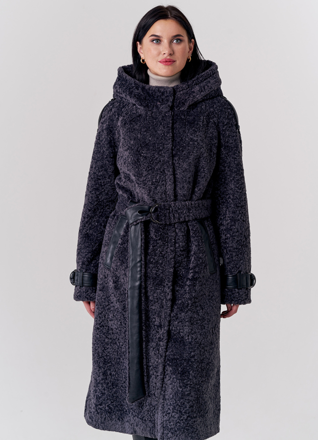 Удлиненное пальто из эко меха с капюшном серого цвета модель № 21779 меха малина