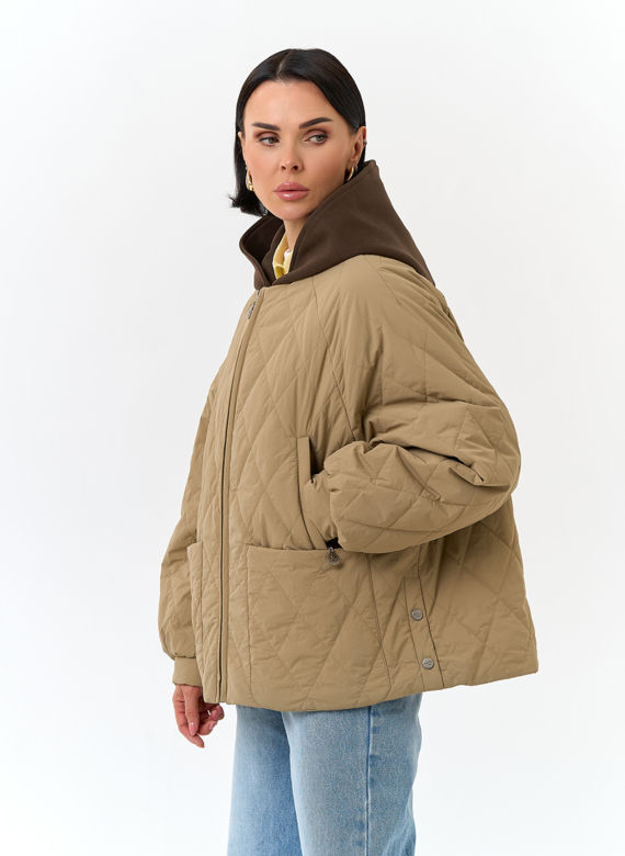 Женская куртка с трикотажным капюшоном