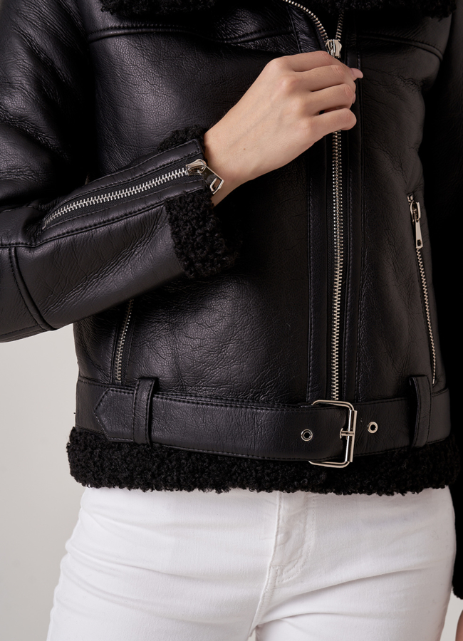 Дубленка из искусственного меха с капюшоном модель № 18807-1 в кредит