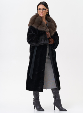 Норковая шуба с капюшоном из меха куницы