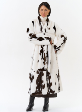 Шуба из меха норки в расцветке 