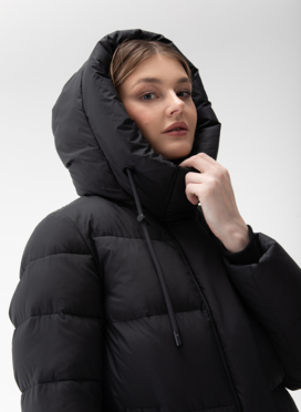 Женский пуховик с капюшоном 