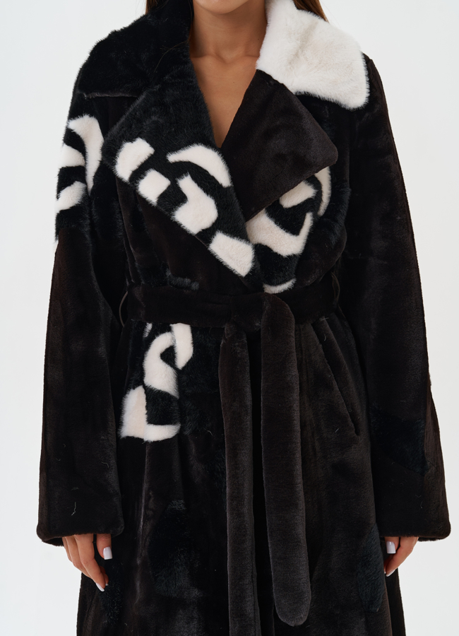 Пальто из эко меха с цветочным принтом модель № 28459 в рассрочку