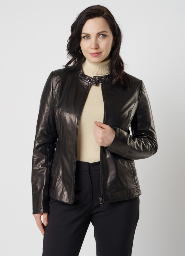 Женская кожаная куртка модель № 10627 в рассрочку Женская кожаная куртка модель № 10627 в рассрочку
