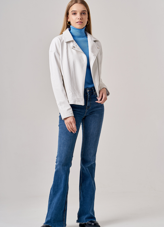 Белая куртка из искусственной кожи модель № 165-1 универмаг малина