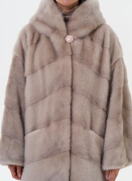 Шуба из норки с капюшоном