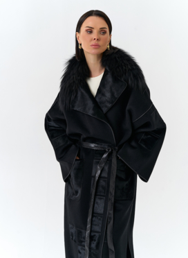 Женское длинное пальто с отделкой из меха лисы