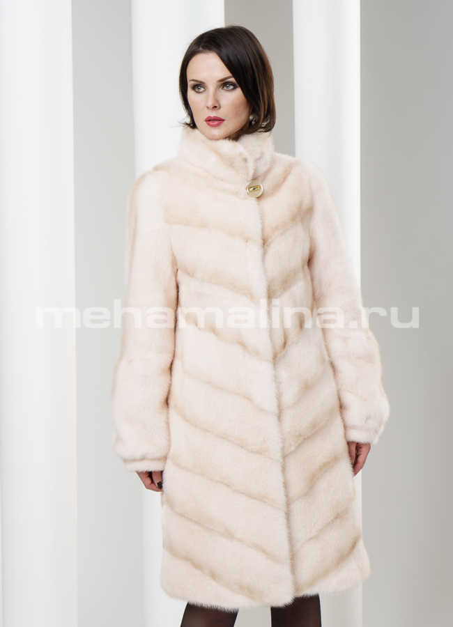 Светлая шуба из норки 2015 модель № S-186 меха малина