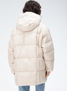 Женский пуховик с капюшоном 