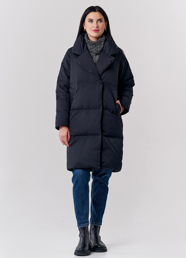 фото Пуховик черного цвета с английским воротником модель № 21678