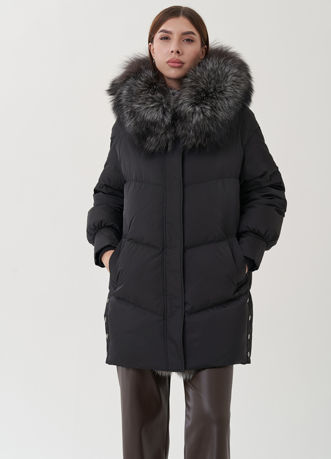 фото Женский пуховик с отделкой капюшона из чернобурки модель № 25367